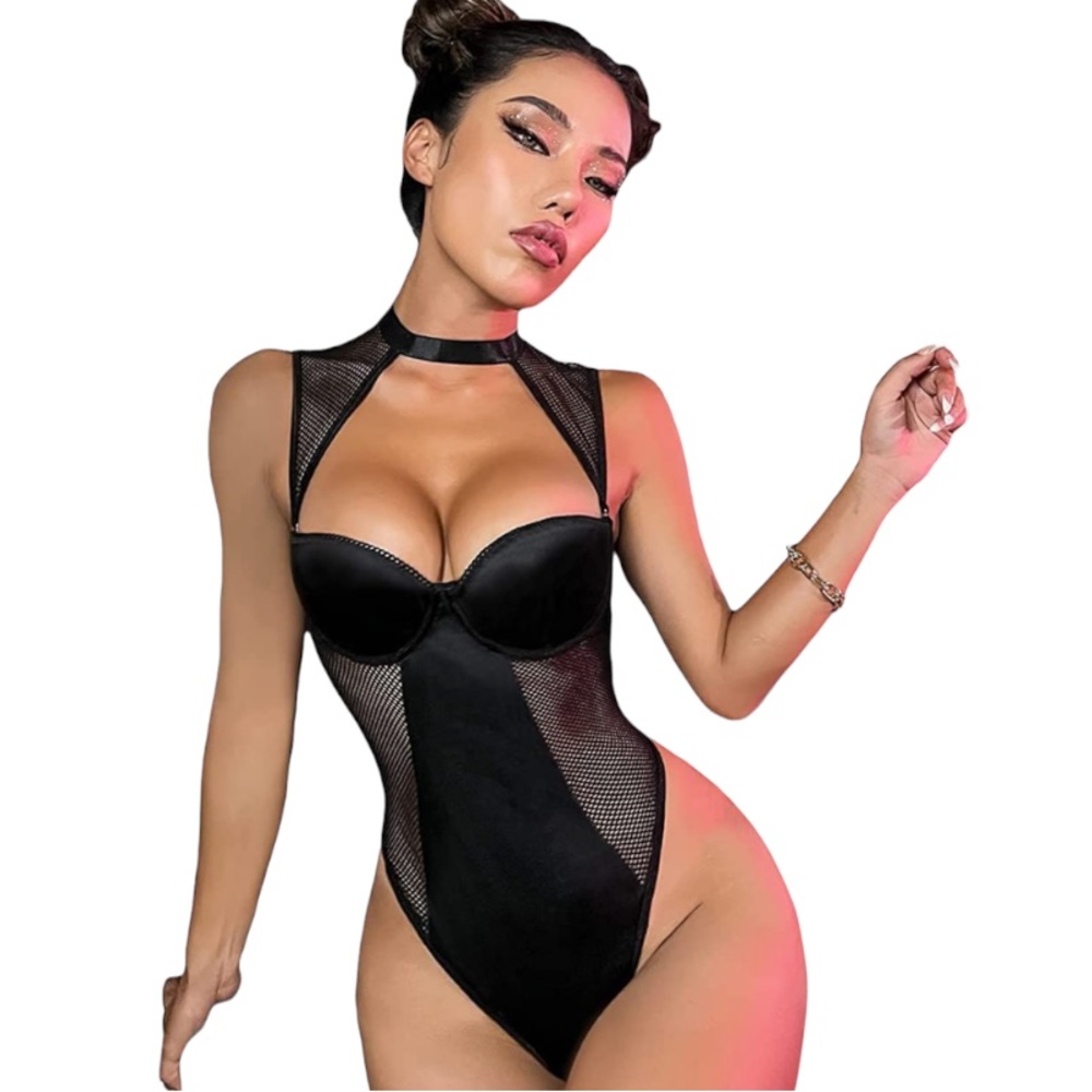 Wdirara Women's Mesh Cut Out Teddy One Piece Underwire Choker Lingerie